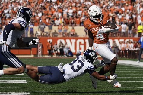 No. 7 Texas keeps BYU out of the end zone, Murphy wins 1st start 35-6